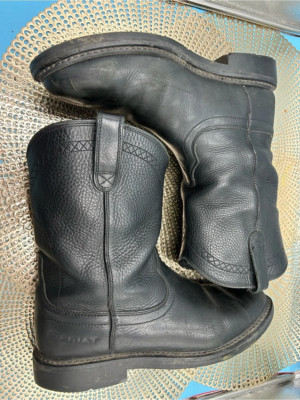 Ariat great looking